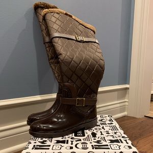 Bamboo to the knee quilted rain boot